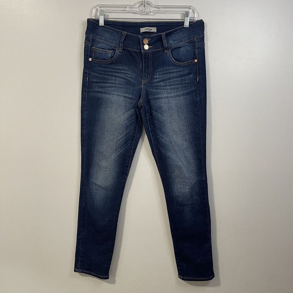 Refuge Size 6 Straight Skinny Medium Wash Jeans